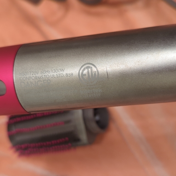 Dyson airwrap - Picture 8 of 10